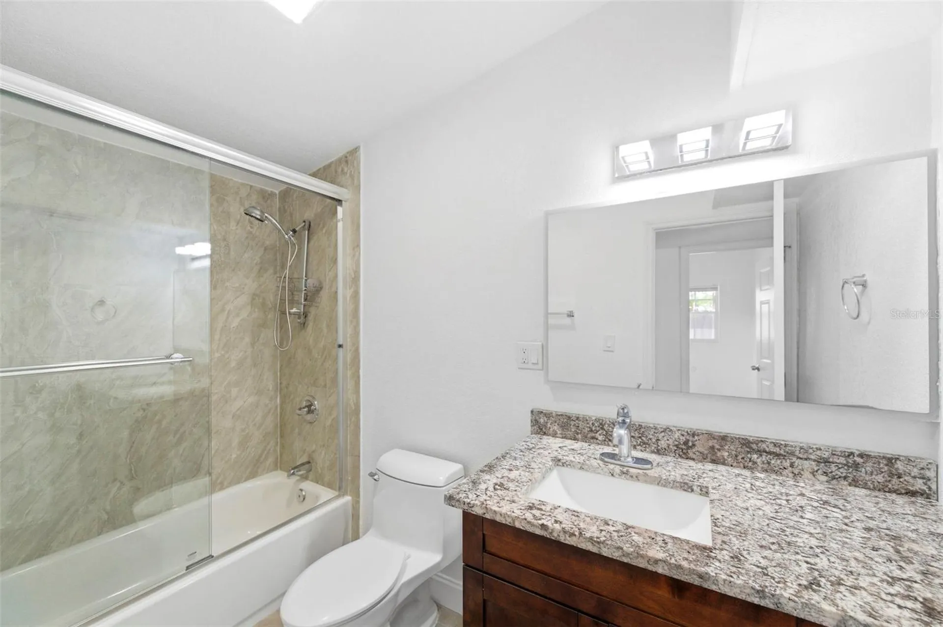 3325 W Shell Point Road Ruskin FL 33570
