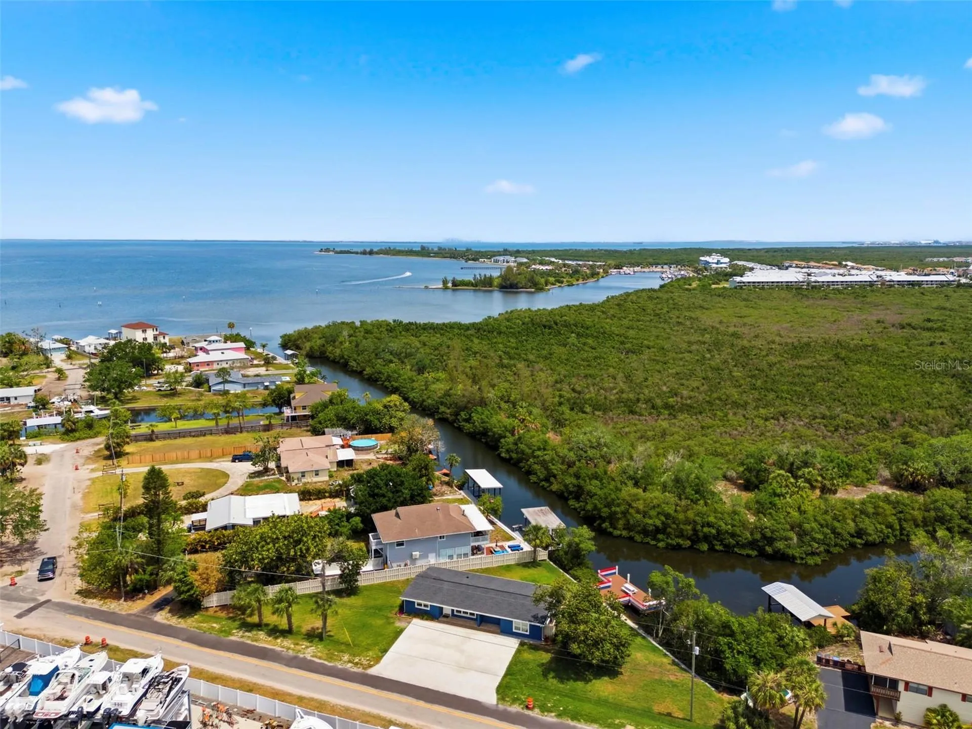 3325 W Shell Point Road Ruskin FL 33570