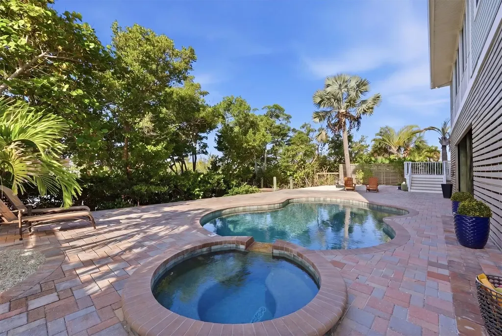 81 N Gulf Boulevard Placida FL 33946