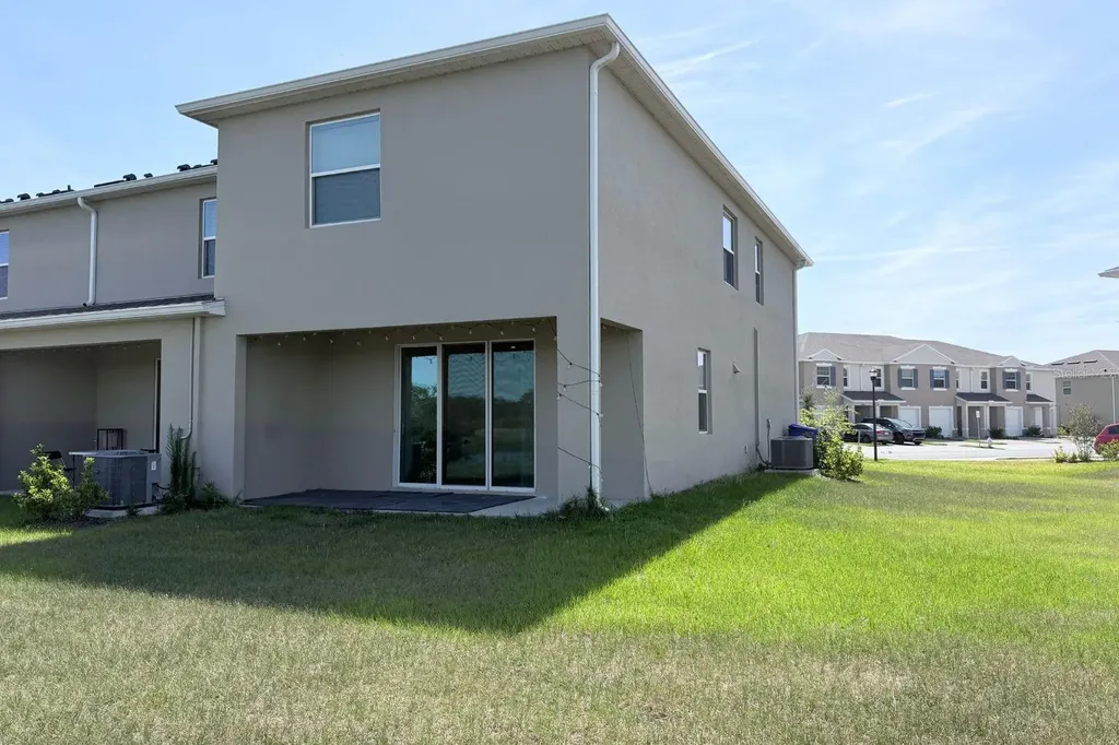 1470 Isleta Loop Kissimmee FL 34741