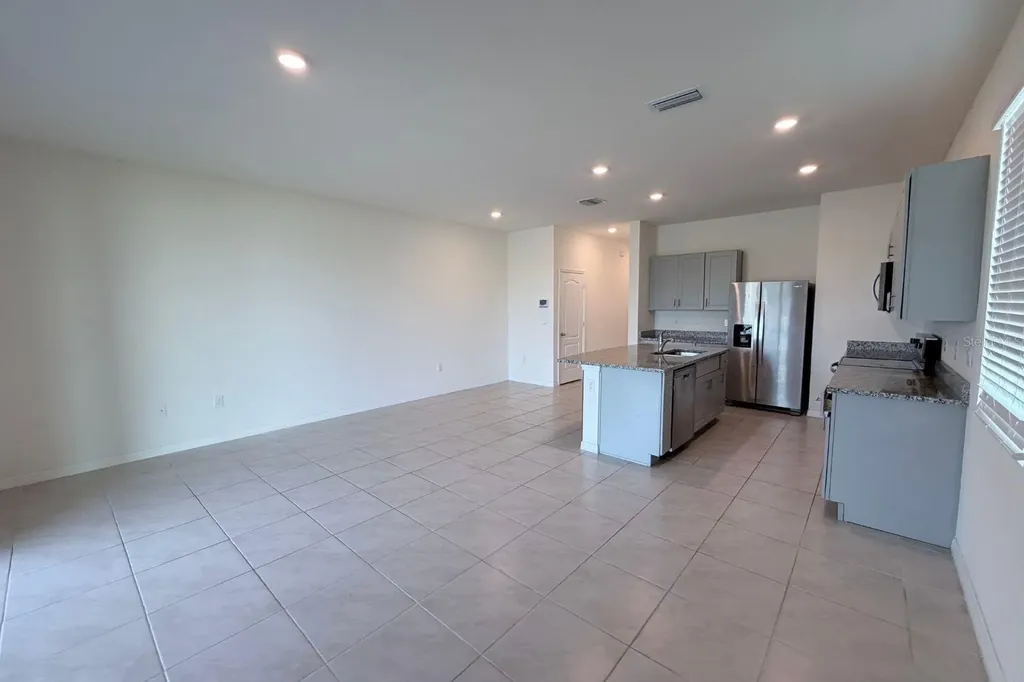 1470 Isleta Loop Kissimmee FL 34741