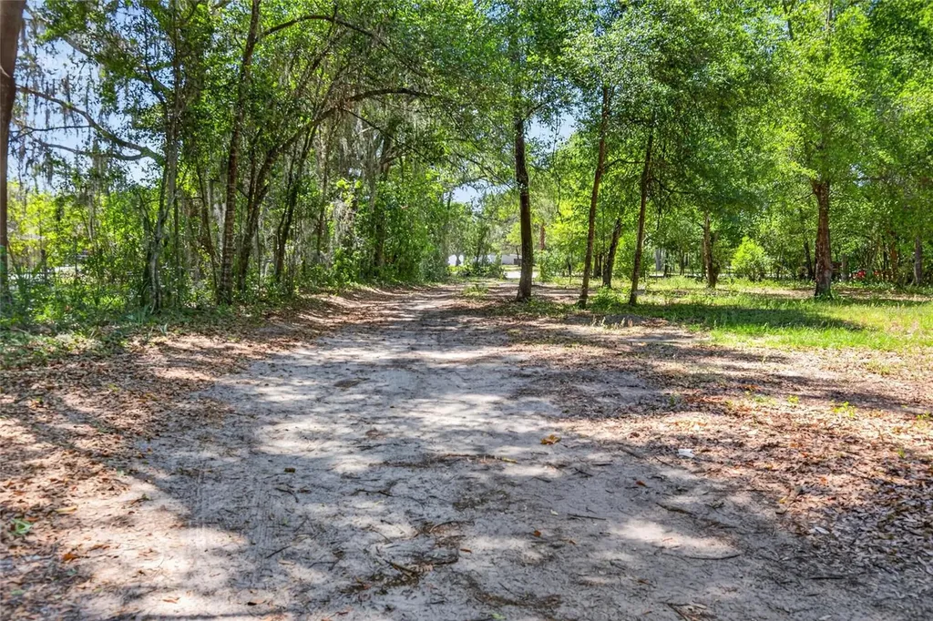 353 N Rock Crusher Road Crystal River FL 34429