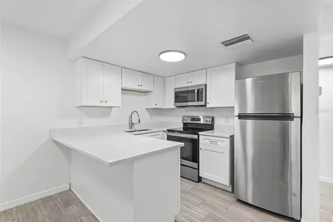 555 62nd Street S St Petersburg FL 33707