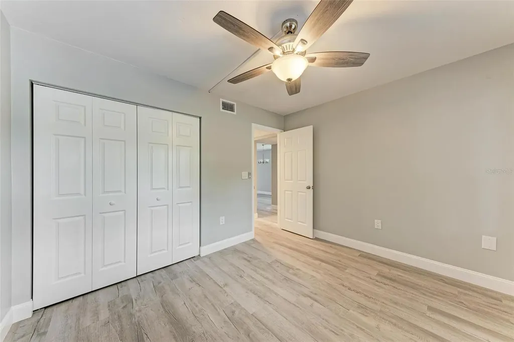 515 30th Avenue W Bradenton FL 34205