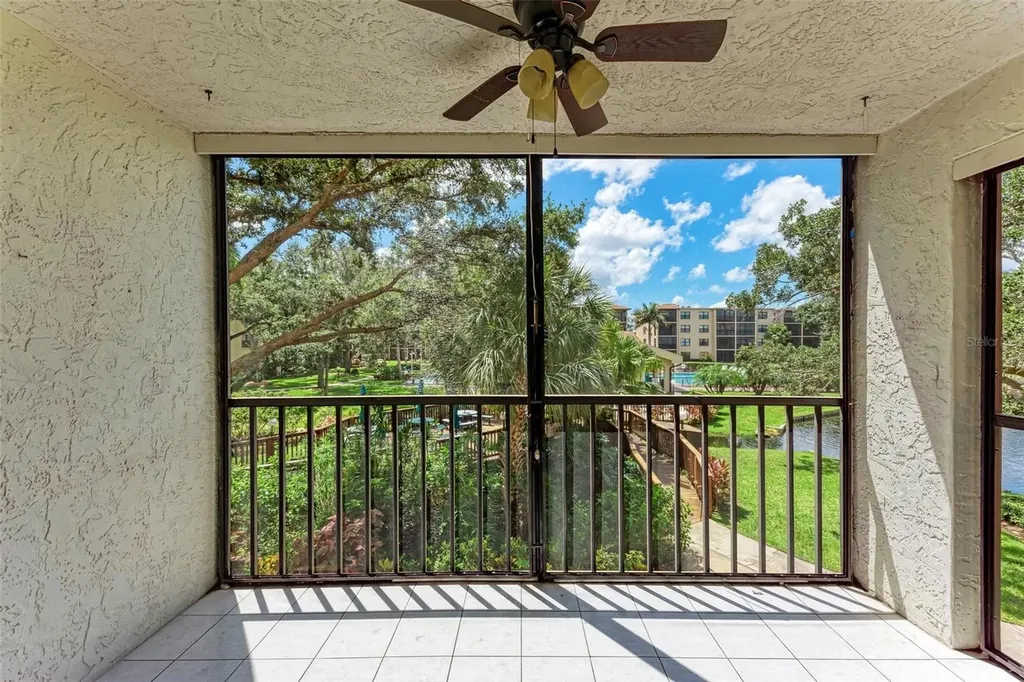 515 30th Avenue W Bradenton FL 34205