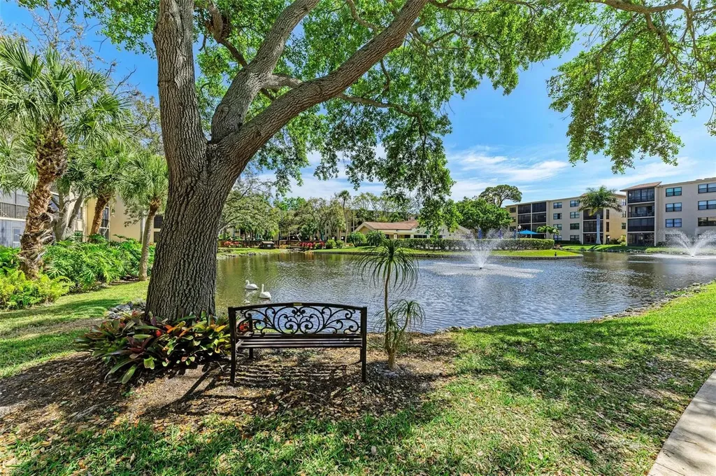 515 30th Avenue W Bradenton FL 34205
