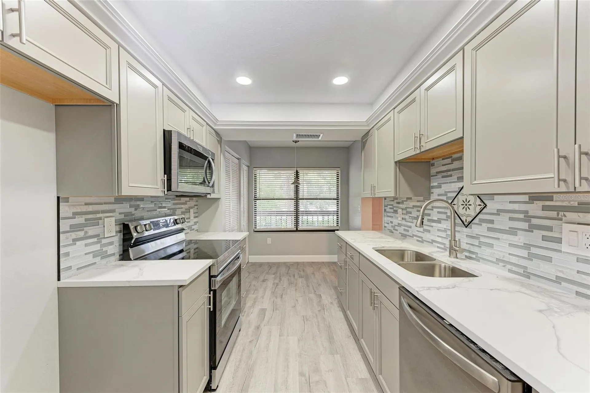 515 30th Avenue W Bradenton FL 34205