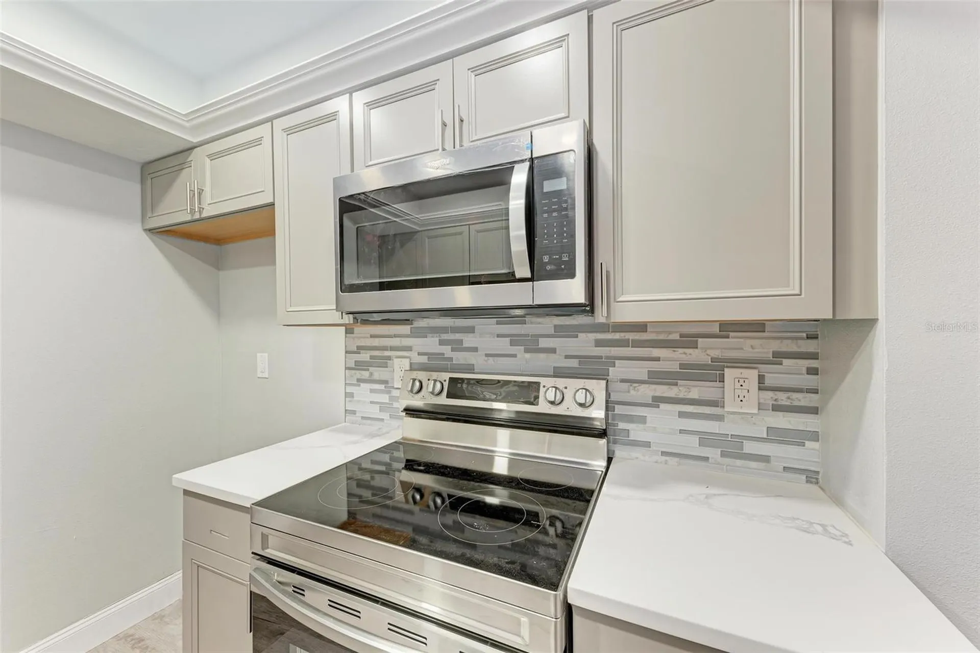 515 30th Avenue W Bradenton FL 34205