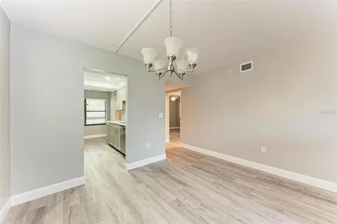 515 30th Avenue W Bradenton FL 34205