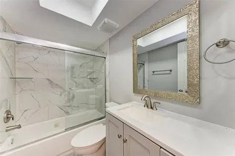 515 30th Avenue W Bradenton FL 34205
