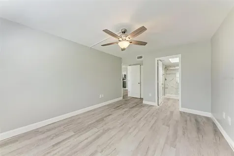 515 30th Avenue W Bradenton FL 34205
