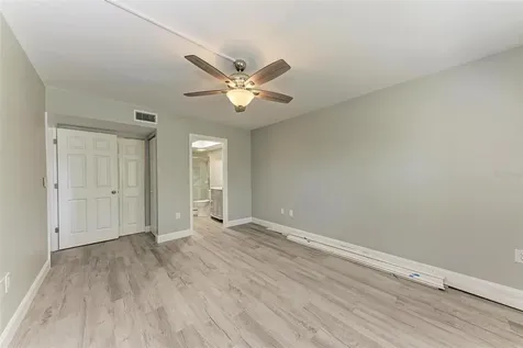 515 30th Avenue W Bradenton FL 34205