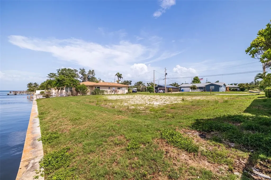 353 22nd Avenue SE St Petersburg FL 33705