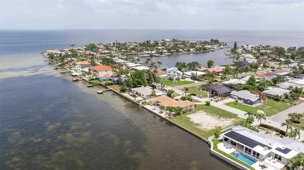 353 22nd Avenue SE St Petersburg FL 33705