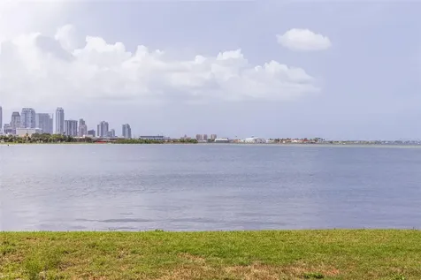 353 22nd Avenue SE St Petersburg FL 33705