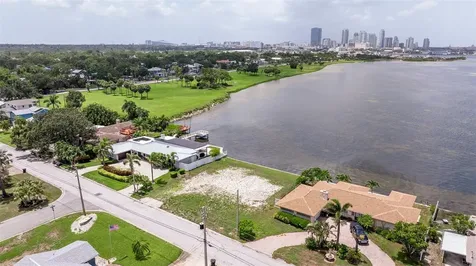 353 22nd Avenue SE St Petersburg FL 33705