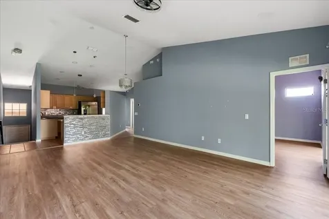 5336 Edgewater Way Oxford FL 34484