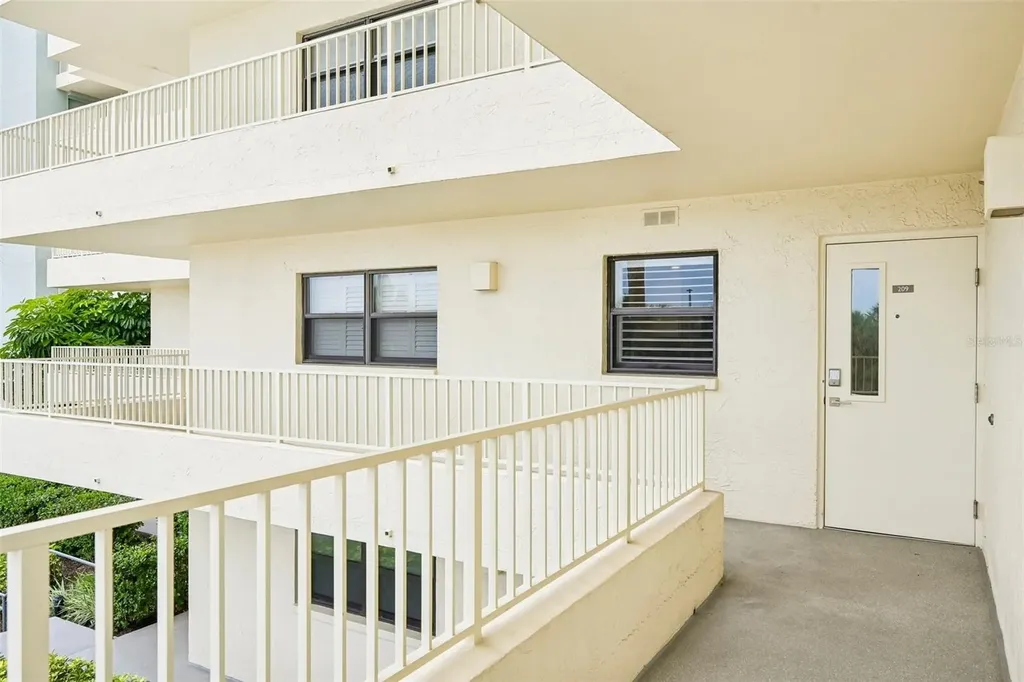 5760 Midnight Pass Road Sarasota FL 34242