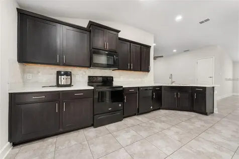 260 Citrus Pointe Drive Haines City FL 33844