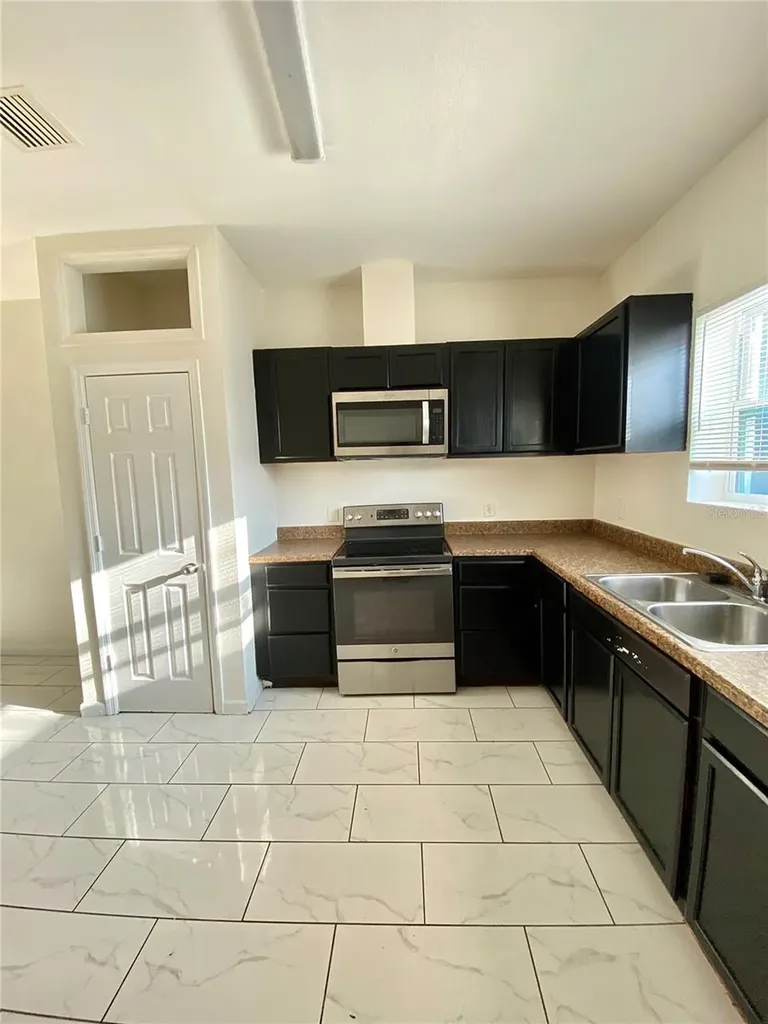 4721 14th Avenue S St Petersburg FL 33711