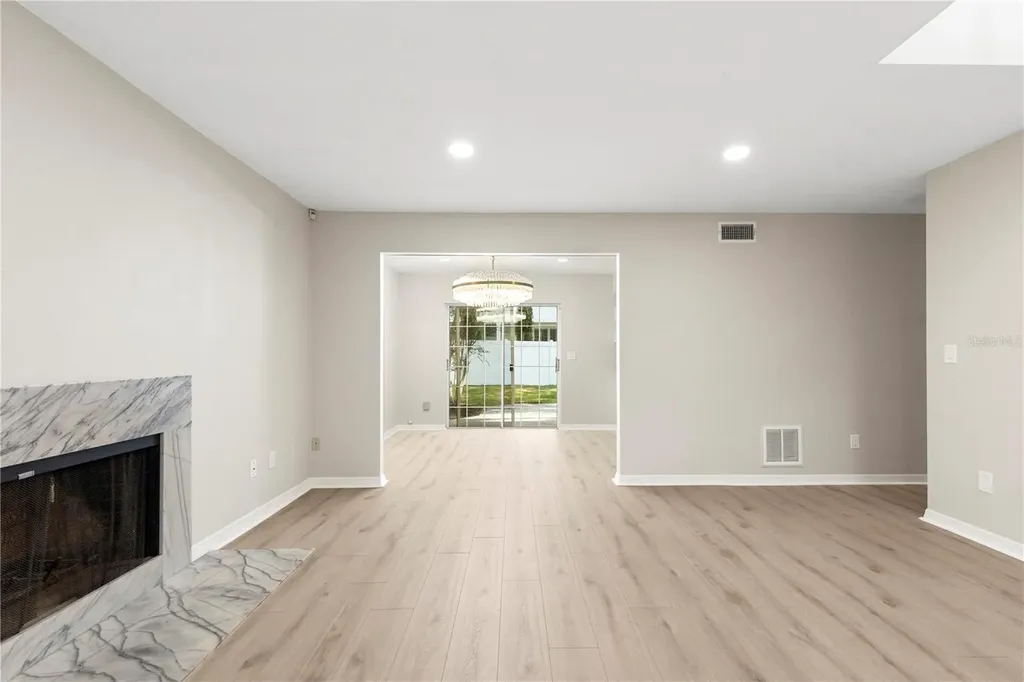 3110 W Villa Rosa Street Tampa FL 33611