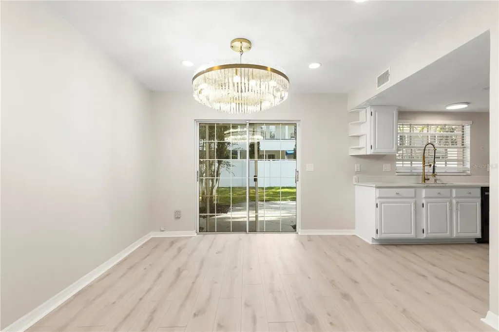 3110 W Villa Rosa Street Tampa FL 33611