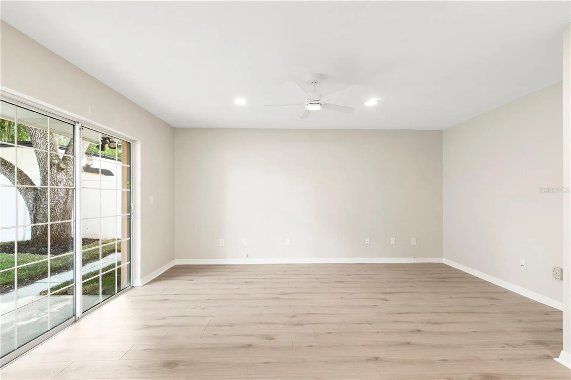 3110 W Villa Rosa Street Tampa FL 33611