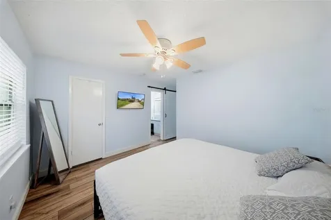 7976 Shadow Run Drive Largo FL 33773