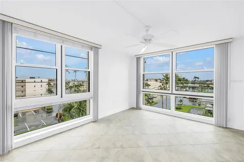 7700 Sun Island Drive S South Pasadena FL 33707