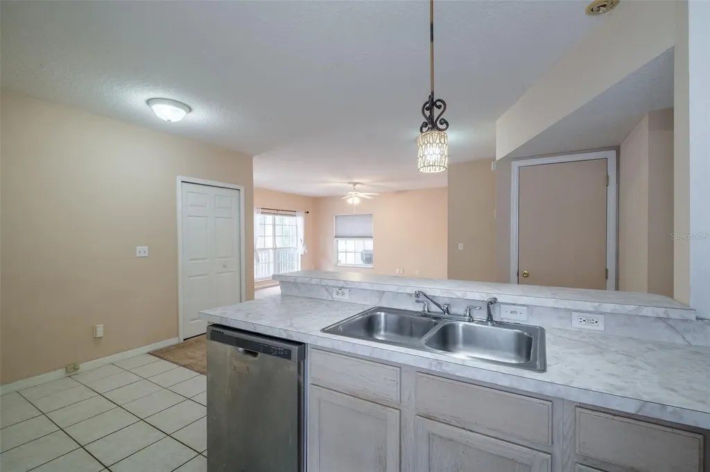 2805 E Washington Street Orlando FL 32803