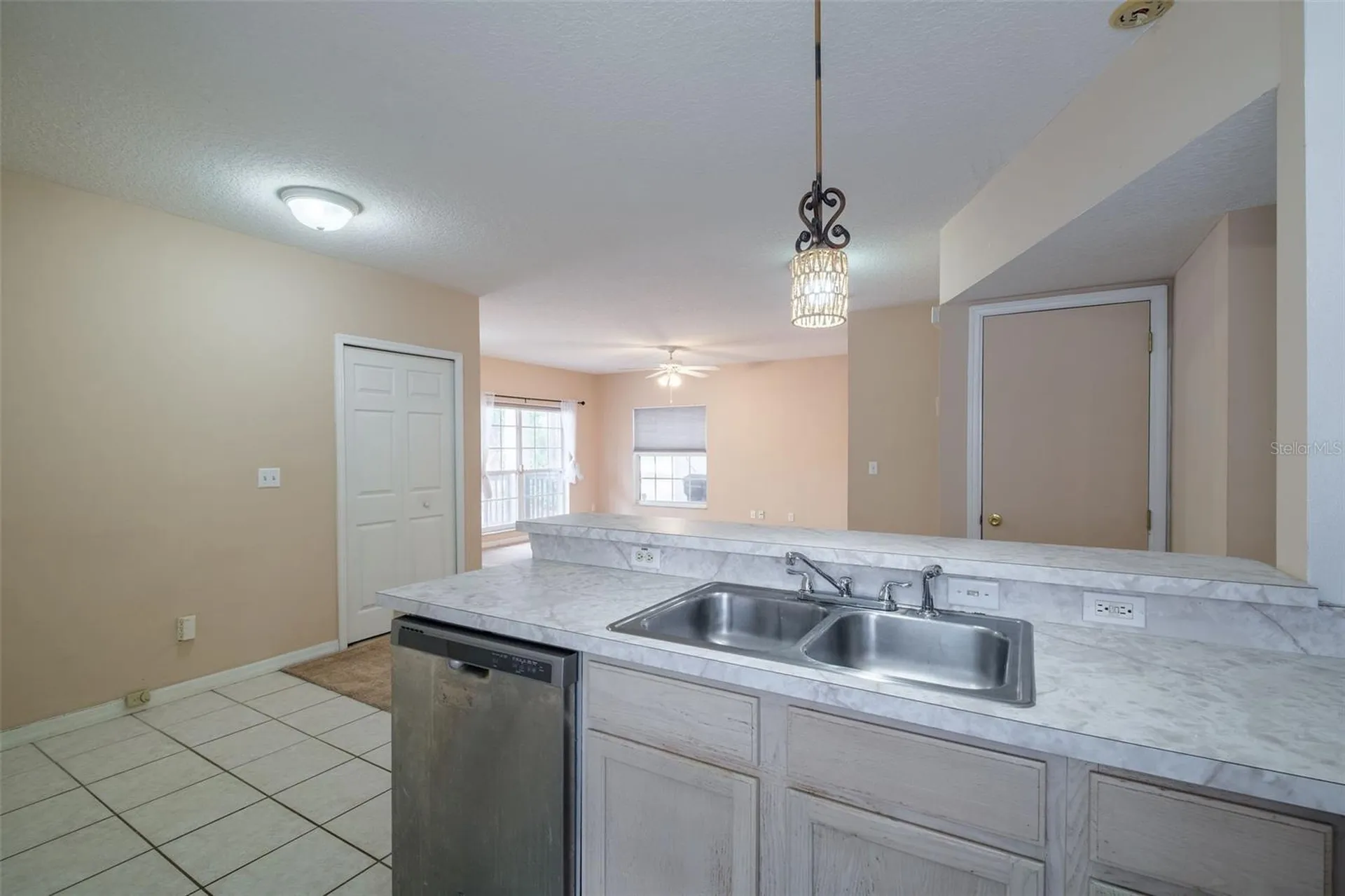 2805 E Washington Street Orlando FL 32803