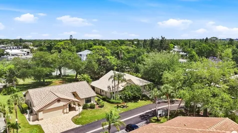 216 Carriage House Lane Nokomis FL 34275