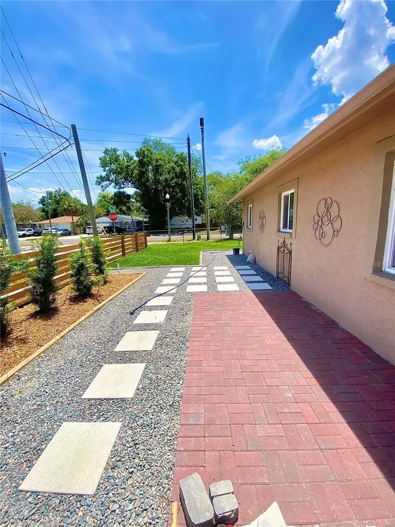 2501 18th Avenue S St Petersburg FL 33712