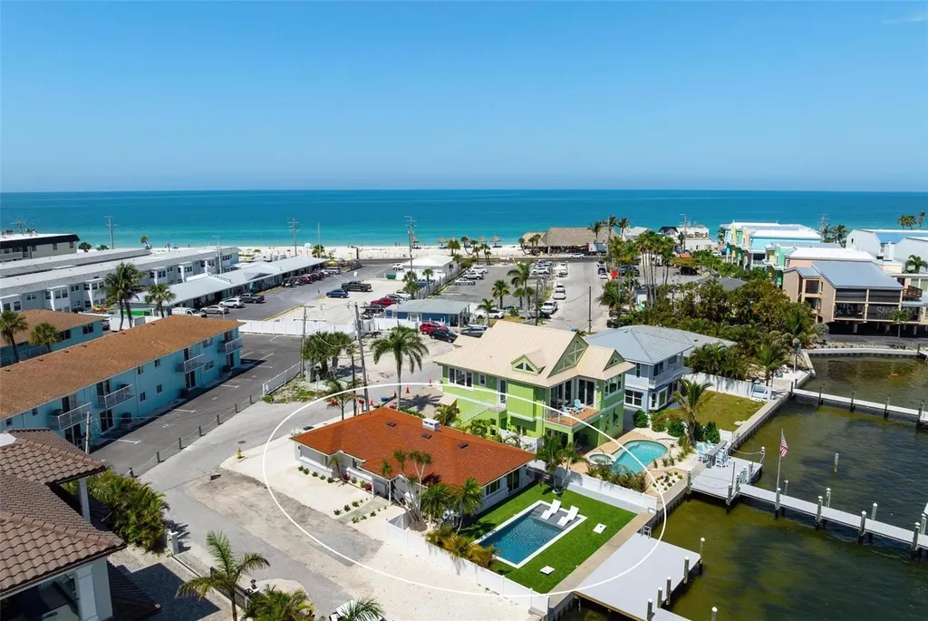 118 9th Street N Bradenton Beach FL 34217