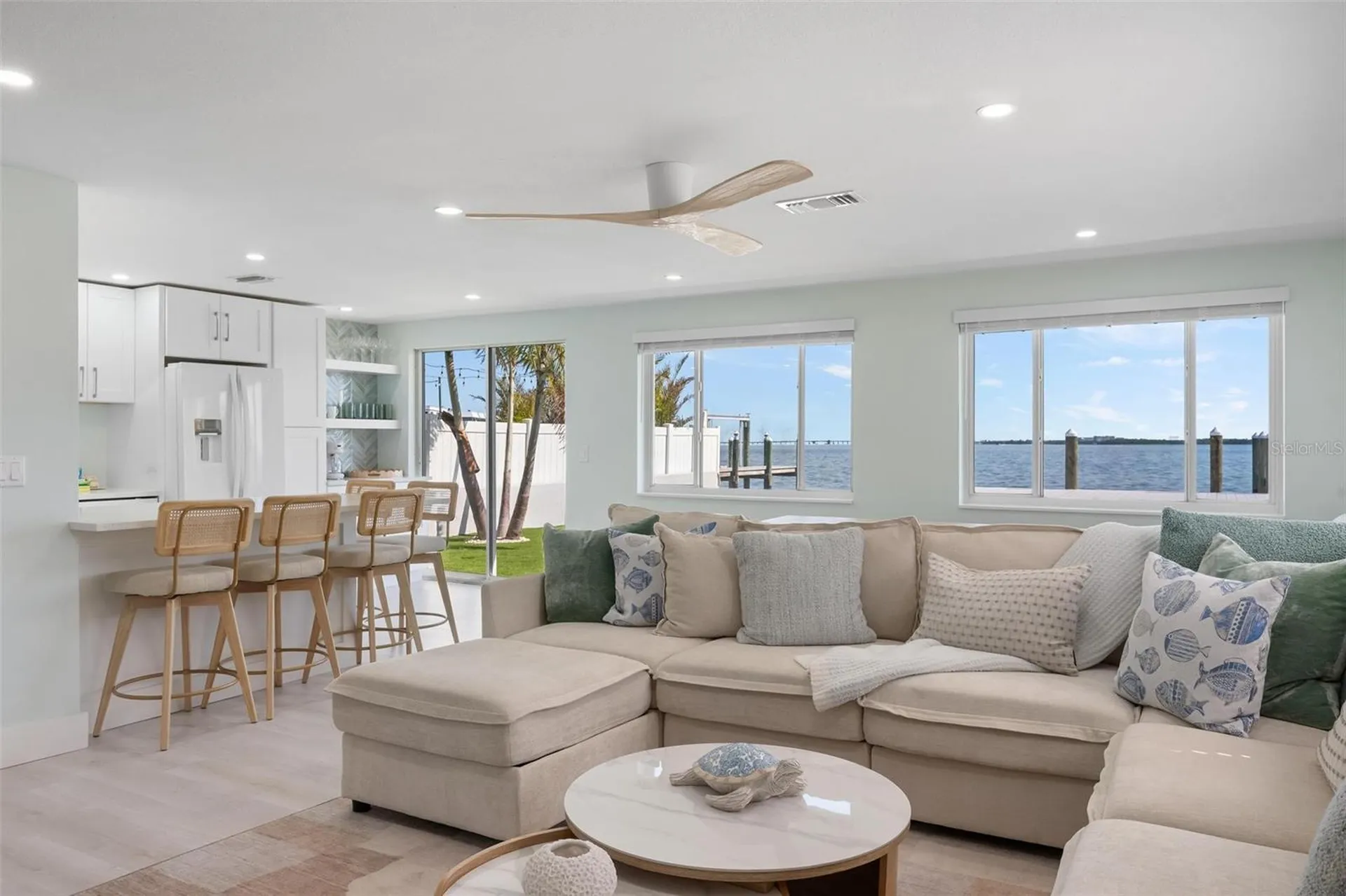 118 9th Street N Bradenton Beach FL 34217