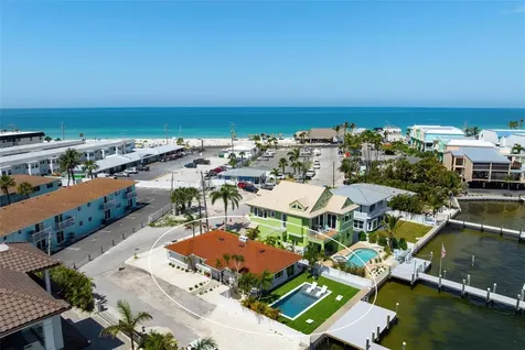 118 9th Street N Bradenton Beach FL 34217