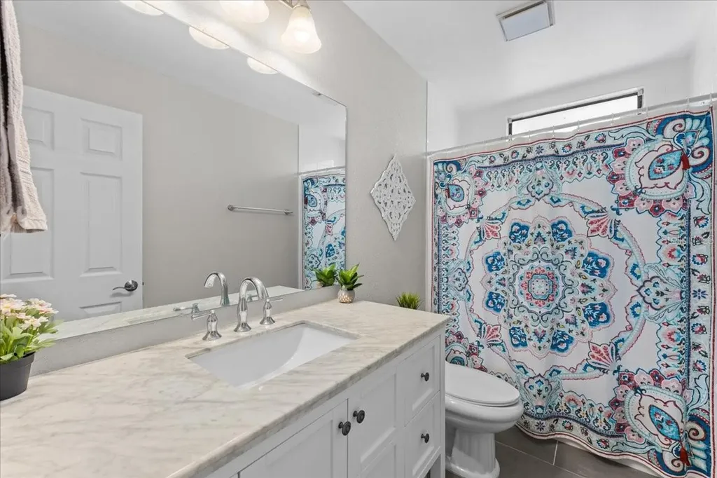 10 Shamrock Way Oldsmar FL 34677