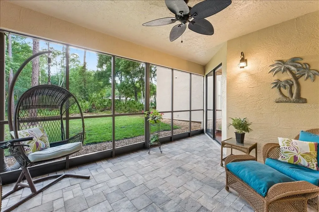 10 Shamrock Way Oldsmar FL 34677