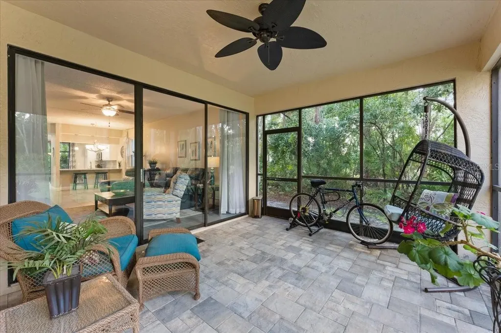 10 Shamrock Way Oldsmar FL 34677