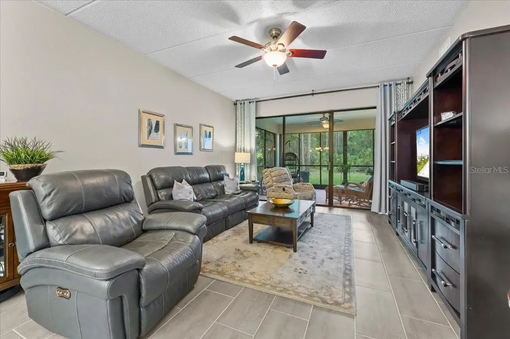 10 Shamrock Way Oldsmar FL 34677