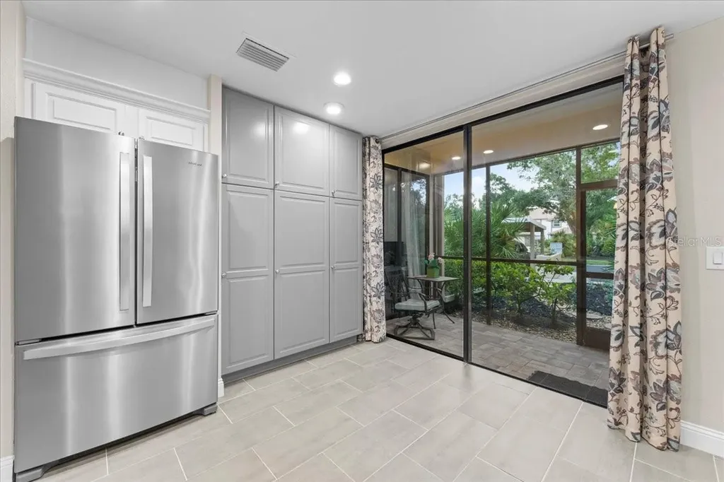10 Shamrock Way Oldsmar FL 34677