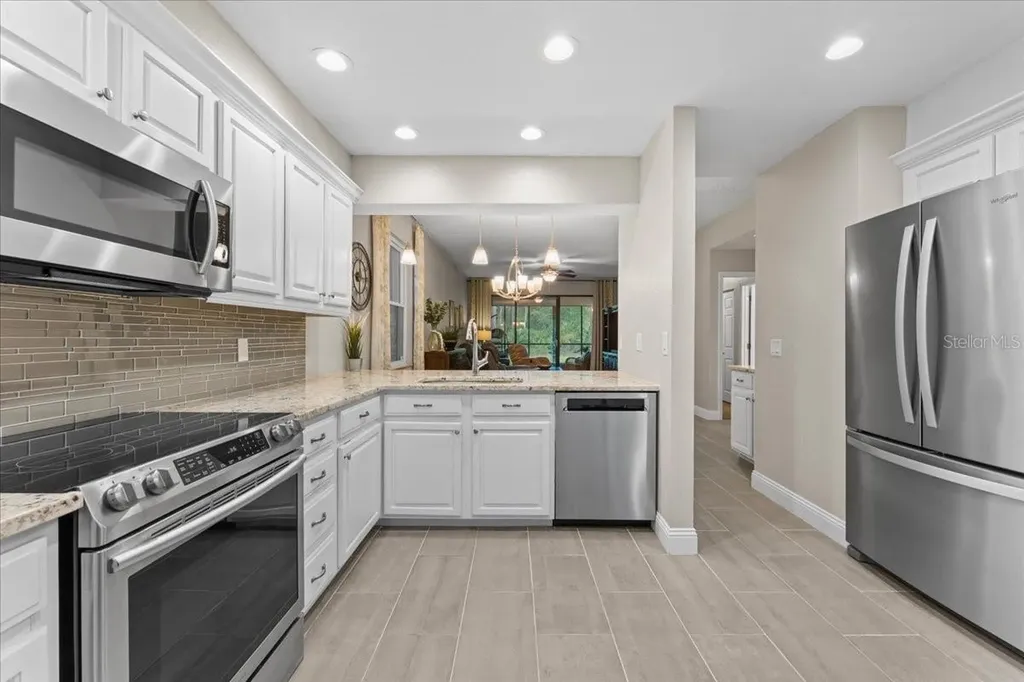 10 Shamrock Way Oldsmar FL 34677