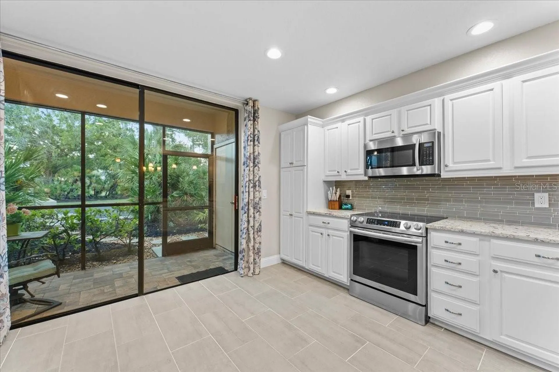 10 Shamrock Way Oldsmar FL 34677