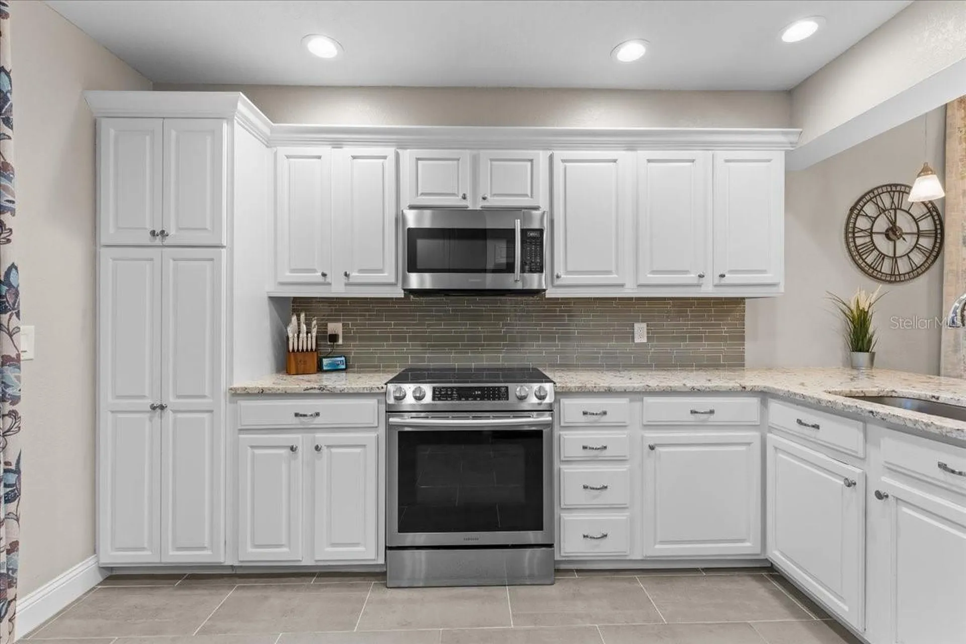 10 Shamrock Way Oldsmar FL 34677