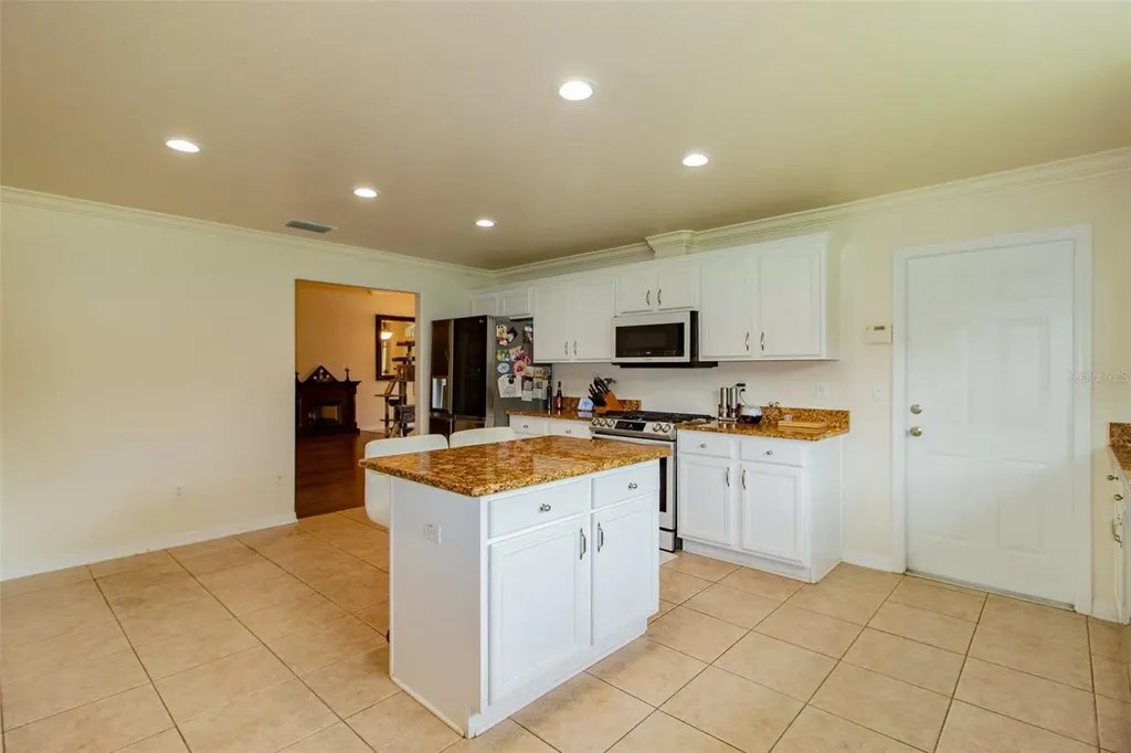 2602 Blackwater Oaks Lane Mulberry FL 33860