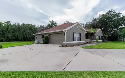 2602 Blackwater Oaks Lane Mulberry FL 33860