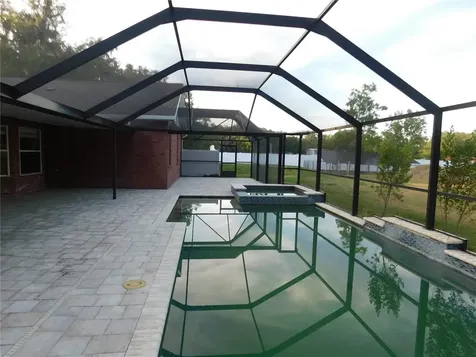 2525 N Valrico Road Seffner FL 33584