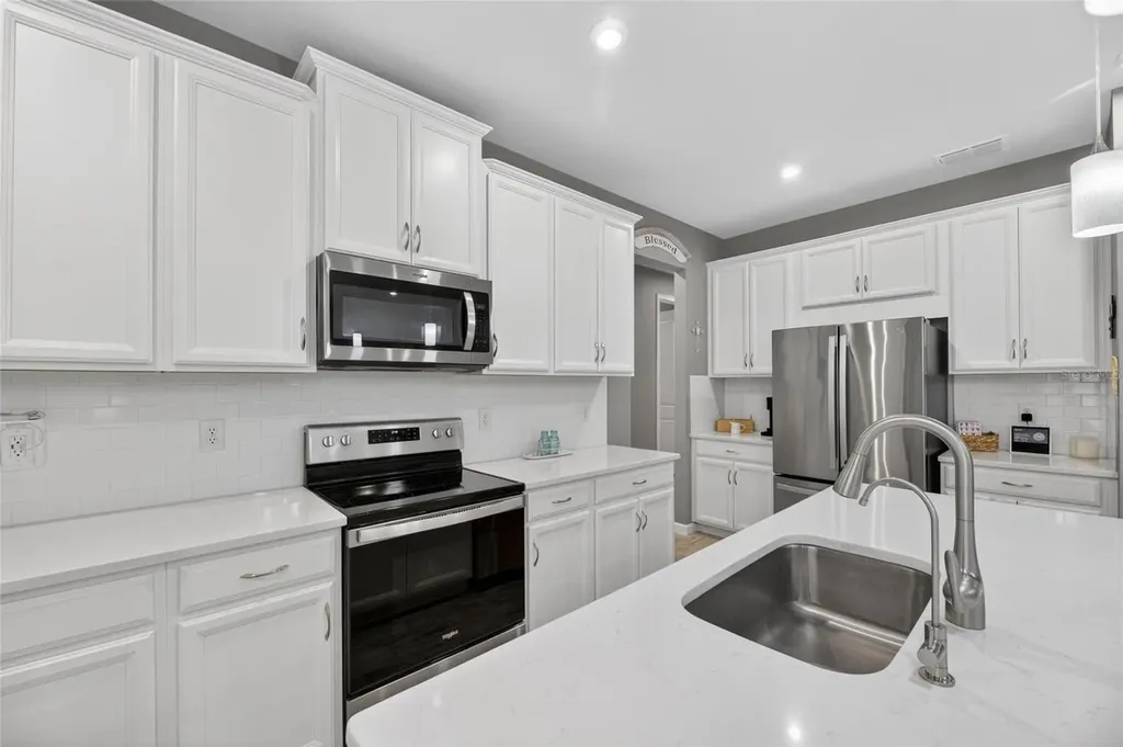3766 Laughing Dove Avenue Sun City Center FL 33573