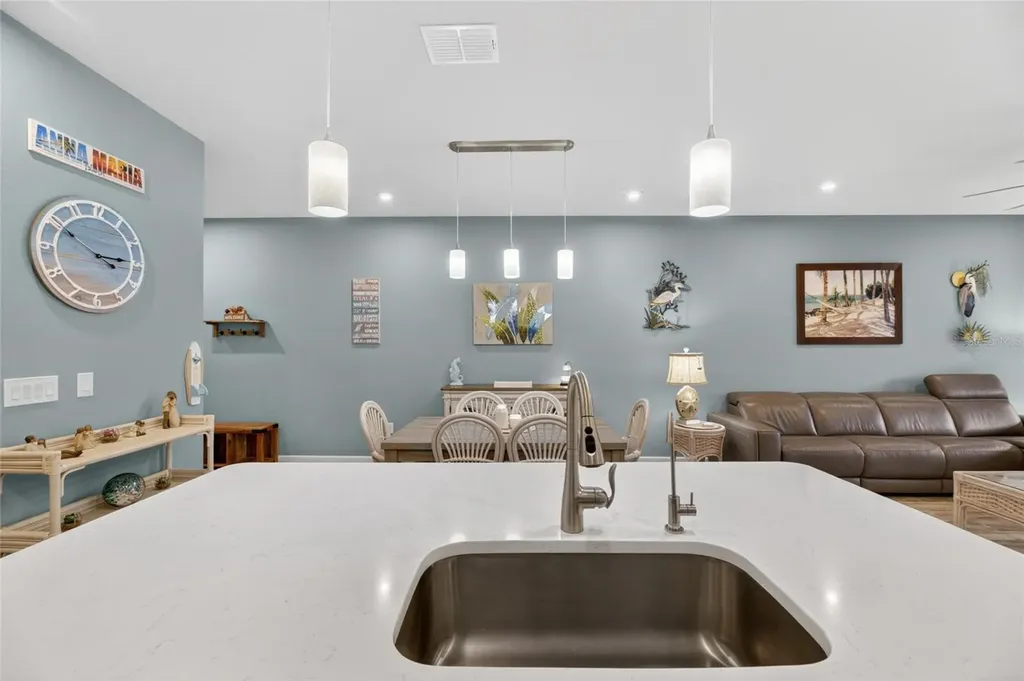 3766 Laughing Dove Avenue Sun City Center FL 33573
