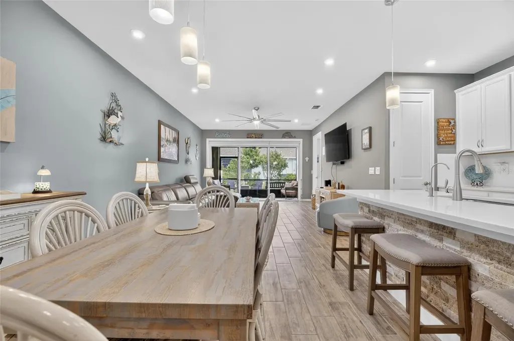 3766 Laughing Dove Avenue Sun City Center FL 33573